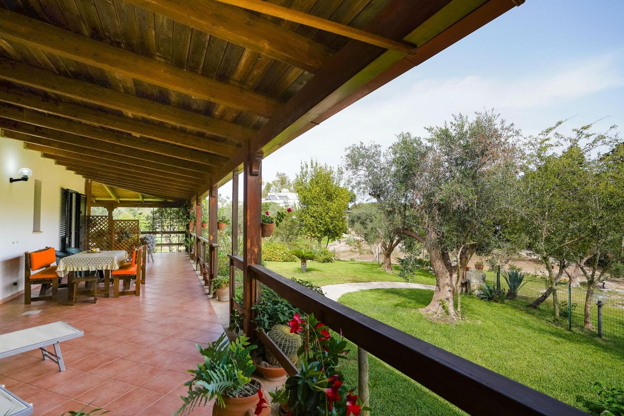 Casa Vacanza Russo Fernando Alimini Exterior photo