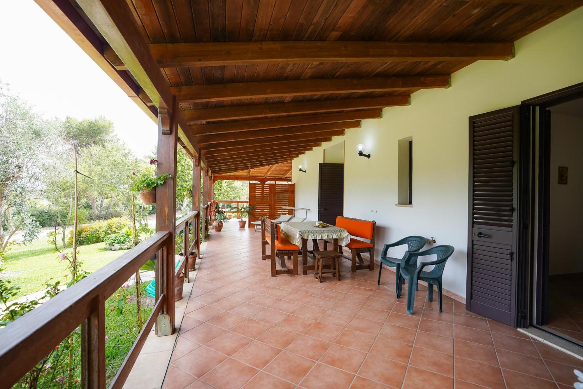 Casa Vacanza Russo Fernando Alimini Exterior photo